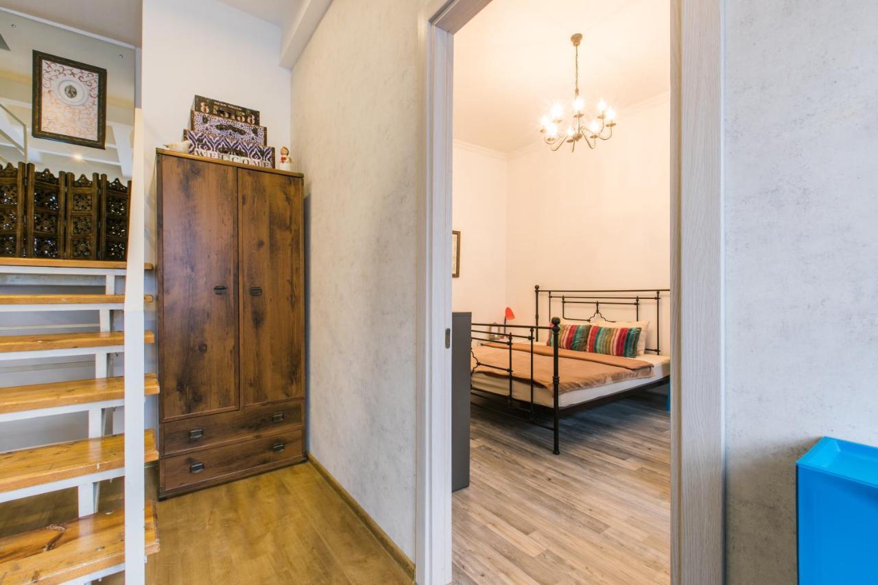 Apartment On Saadi Str Old Tbilisi Eksteriør bilde