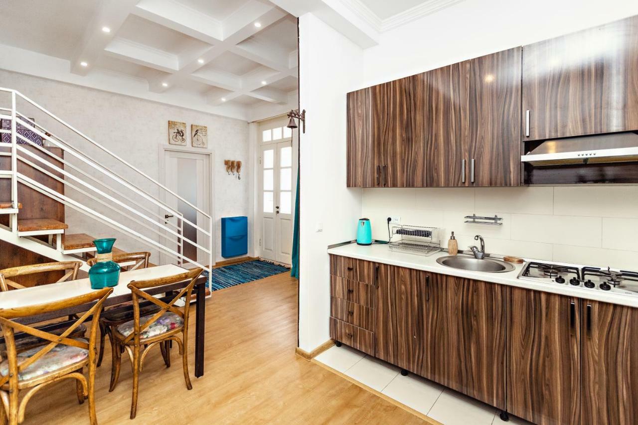 Apartment On Saadi Str Old Tbilisi Eksteriør bilde